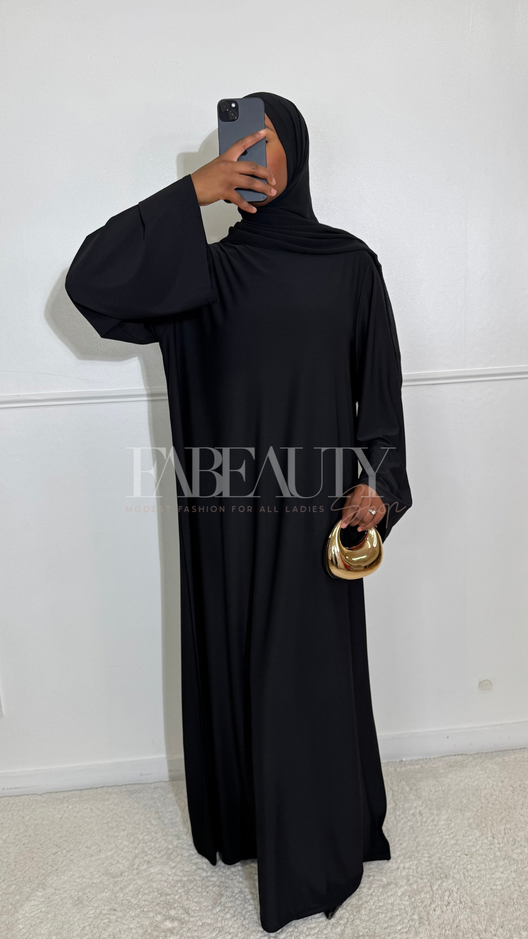 ROBE OUMIA